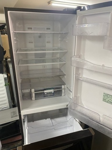 北九州市内配送無料　保証付き　日立 HITACHI R-S3700FV XN [冷凍冷蔵庫 まんなか野菜タイプ 真空チルド （365L