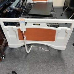 LUNDAL 3モーター介護ベッド　美品です。値下げ！