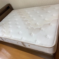 シモンズベットフレーム引き出し付き(静岡県三島市引き取り値下げ)