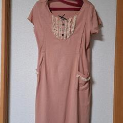 授乳用ワンピース1枚・授乳用パジャマ３枚の画像