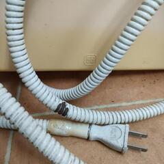 ペットヒーター W330 D20 H430 コード1850 mmの画像