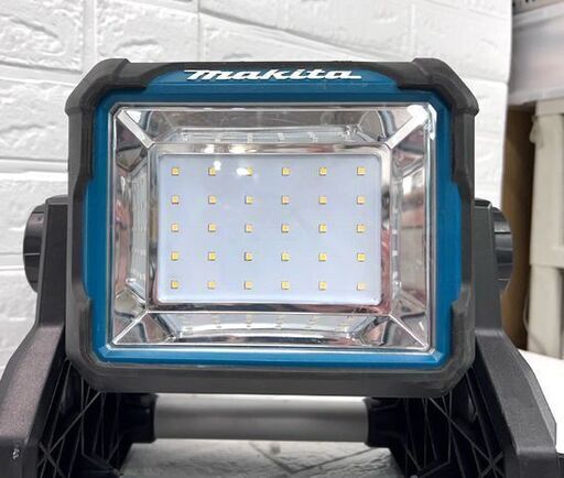 マキタ 14.4V/18V 充電式スタンドライト ML811 本体のみ バッテリ・充電器別販売 makita ☆札幌市白石区 白石店 