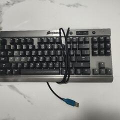 ゲーミングマウスキーボードの画像