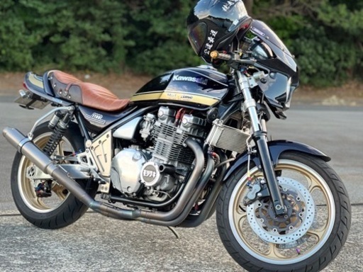 ゼファー1100