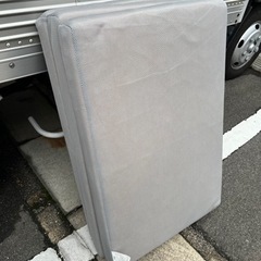 💕【無料】ニトリの三つ折りマットレス　美品