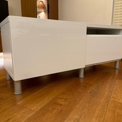 TVスタンド