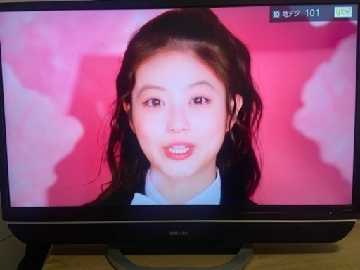 2017年製 32型 リモコン付 液晶テレビ