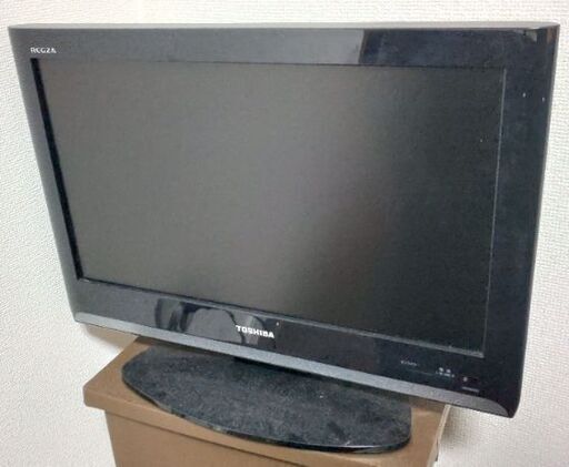 テレビ　REGZA18インチ　B-CASカード付き
