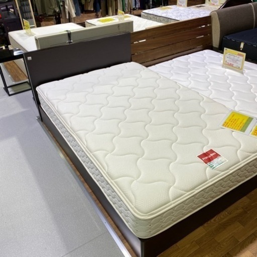 《広々入荷》フランスベッド　セミダブル　ベッド