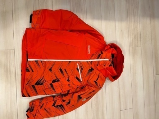 美品デサントスキーウェア上下　9000円