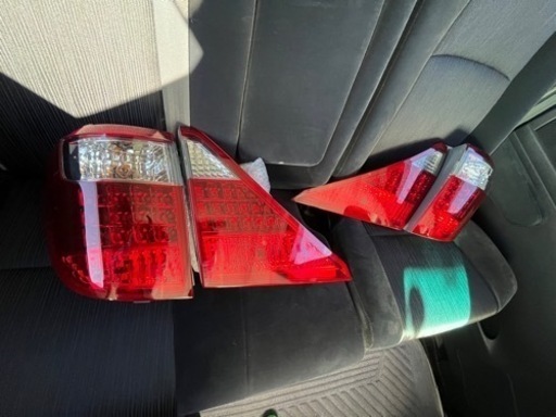 アルファード20型　テールランプ　美品