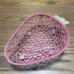 いちご型　小物入れカゴ
