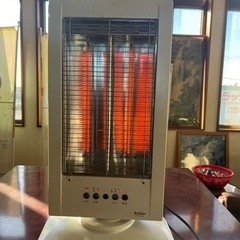 電気ストーブ縦型の画像
