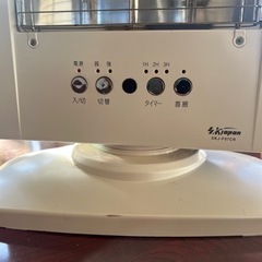 電気ストーブ縦型の画像