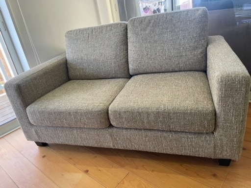 RELAX FORMの2人掛けカウチソファ