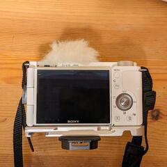 sony zv-e10ズームレンズキット　シューティンググリップ付きの画像