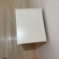 棚（仕切り位置の調整可能）、中古の画像