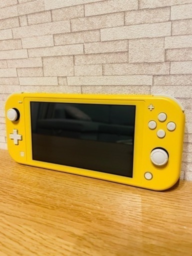 Switch lite イエロー