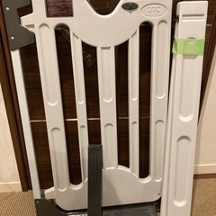 ベビーゲート　ペットゲート　柵　ベビーベットの画像