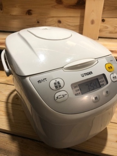 タイガー炊飯器　一升　3000円‼️  使用期間半年