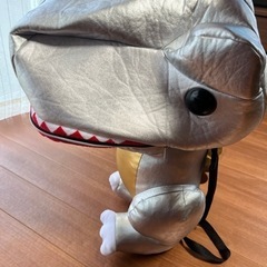 デカい怪獣リュックの画像