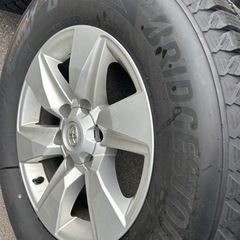 トヨタ　ランドクルーザープラド150 スタッドレスタイヤの画像