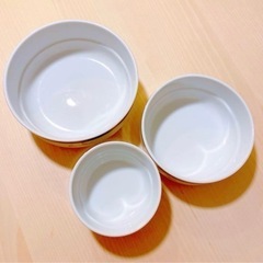 フタもまるごとレンジでチンできる！保存食器3点セットの画像