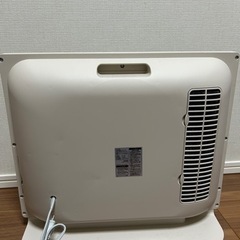 人感&室温Wセンサー搭載 ファンヒーター セラミックヒーター ワイド リモコン タイマー 自動オフ 速暖 セラミックファンヒーター 1200W 足元 オフィス 暖房 省エネ 薄型 スリム 小型ヒーター コンパクト 静音 おしゃれ 一人暮らしの画像