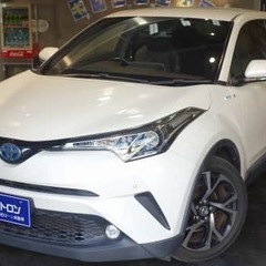 コンパクトながらもあふれ出る重厚感！人気のコンパクトSUV！