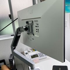 LG　PCモニター+モニターアーム+miniPCの画像