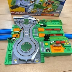 タカラトミー　プラレール　DX踏切ステーション　の画像