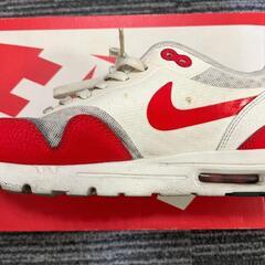 AIR MAX 1 ULTRA ESSENTIALナイキエアマックスの画像