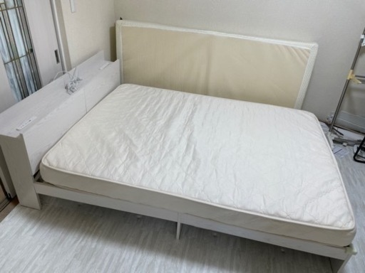 【町田市引き取り希望】ネルコンシェルジュ ダブルベッド ホワイト