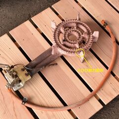 ≪yt1104ジ≫ ガス式 ピザ窯 PZ-45 LPガス用？ 溶岩石？ ベース付属 架台/社熱板？ 難あり/動作未確認 現状品 60114-02の画像