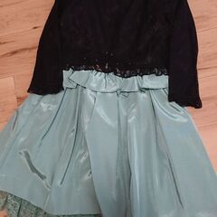 axes femme ドレスの画像