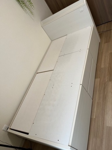 ニトリ　シングルベッドフレーム　ホワイト　マットレスあり