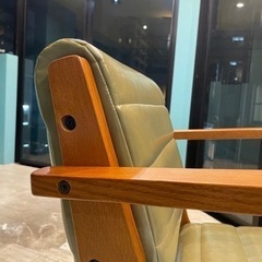 美容室　セットチェアーの画像
