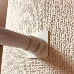 100均 突っ張り棒（店頭価格330円）、おまけ付きの画像