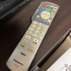 32V型/地上・BS・CS液晶テレビ パナソニック ビエラ TH-L32X リモコン　テレビ台付きの画像