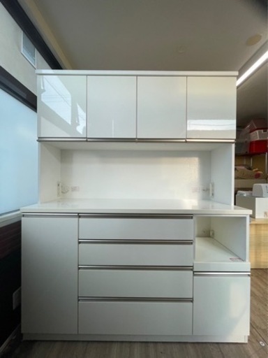 食器棚　食器ボード　ニトリ