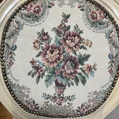 チェア　アンティーク　花柄の画像