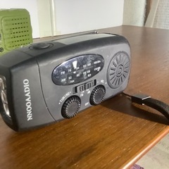 【価格ダウン】㉕サバイバルラジオ中古品　AM/FMアナログチューナー