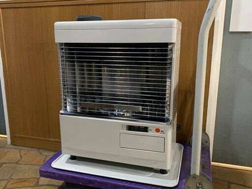 CORONA/コロナ 寒冷地　ストーブ ホワイト ポット式輻射/上面開放式 12畳用 SV-V4522M(W) 2022年製　石油ストーブ