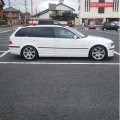 BMW E46  318ワゴンに付いていた　トノカバーの画像