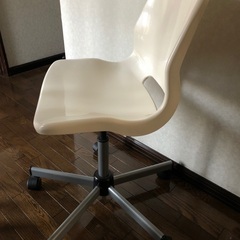 デスクチェアの画像