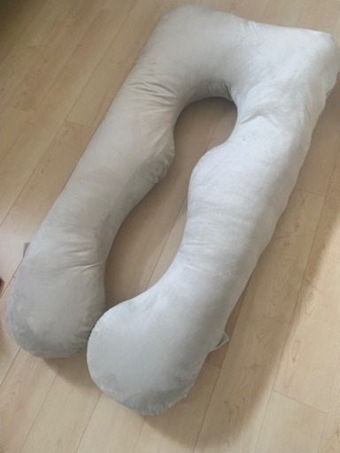 【】全身を包み込む抱き枕