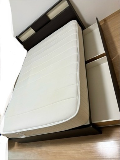 【相談中】ダブルベッドセット[ベッドフレーム➕マットレス➕敷パット2枚➕ボックスシーツ2枚➕冷感敷パット2枚➕モコモコ敷パット1枚]