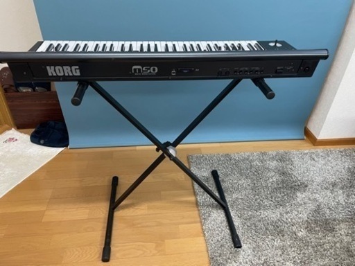 KORGm50シンセサイザー　ケース　
スタンド付 　