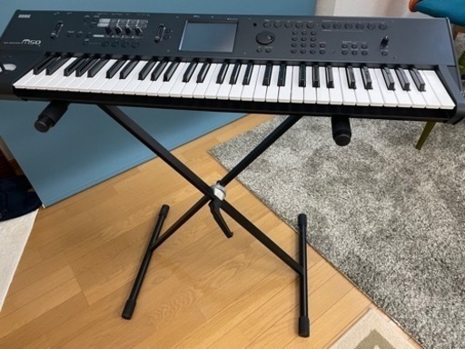 KORGm50シンセサイザー　ケース　
スタンド付 　