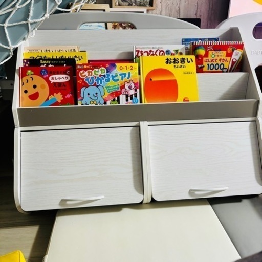 絵本棚